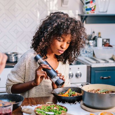 Cuisinart Rechargeable Stainless Steel Seasoning Mill Midnight Grey SG6BU image(6)