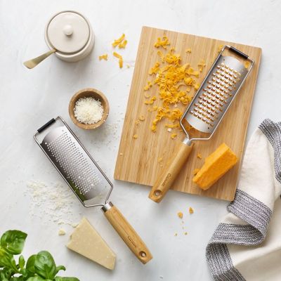 Culinare Naturals Fine Grater with Bamboo Handle image(3)