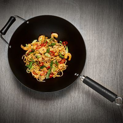 Ken Hom 35cm Non-Stick Wok image(2)