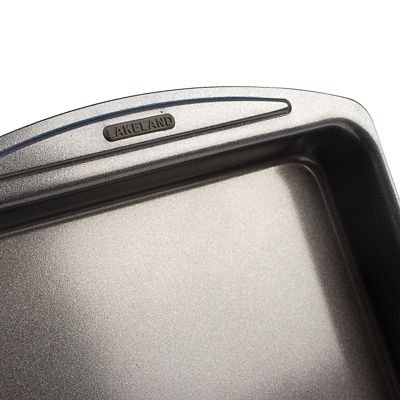Lakeland Blue 23cm Square Roasting Tin image(4)