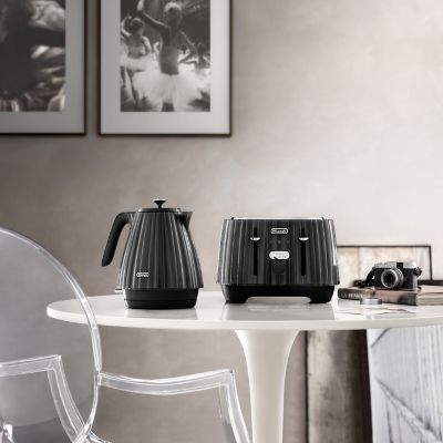 De’Longhi Ballerina 1.7L Kettle Black KBD3001.B image(2)