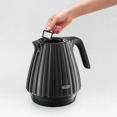 De’Longhi Ballerina 1.7L Kettle Black KBD3001.B image(4)