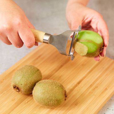 Culinare Naturals Serrated Peeler with Bamboo Handle image(2)