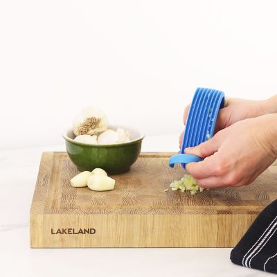 Lakeland Helping Hands Garlic Rocker image(6)