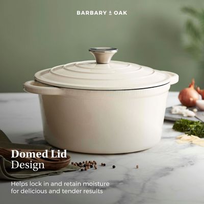 24cm Round Cast Iron Casserole Dish image(4)