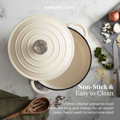 24cm Round Cast Iron Casserole Dish image(6)