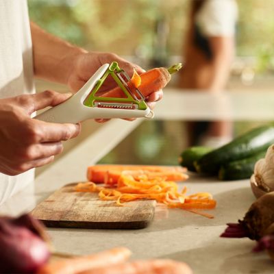 Joseph Joseph Switch Y-Shape Peeler image(2)