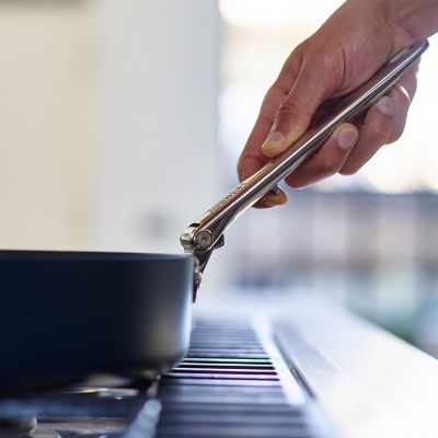 Joseph Joseph Space 24cm Frying Pan with Folding Handle image(2)