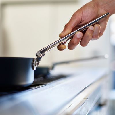 Joseph Joseph Space 28cm Frying Pan with Folding Handles image(2)