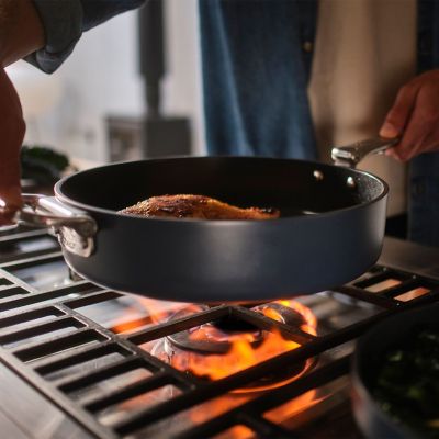 Joseph Joseph Space 28cm Sauté Pan with Lid and Folding Handles image(6)