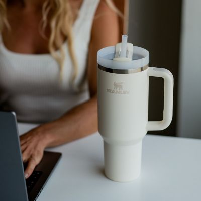 Stanley Quencher H2.0 FlowState Tumbler Cream 1.2L image(2)