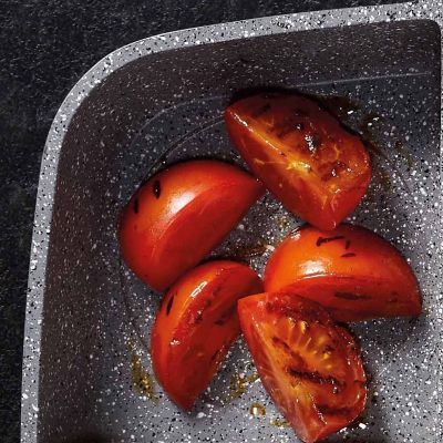 MasterClass 32cm Cast Aluminium 3-Section Griddle Pan image(4)