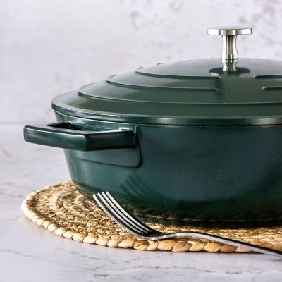 MasterClass 28cm Cast Aluminium Shallow Casserole Dish Hunter Green  image(6)