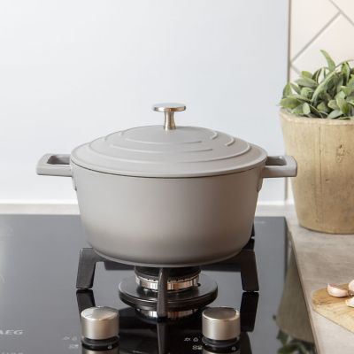 MasterClass 20cm Cast Aluminium Casserole Dish Grey Ombre image(4)