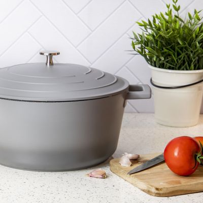 MasterClass 28cm Cast Aluminium Casserole Dish Grey Ombre image(9)