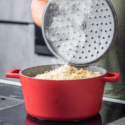 MasterClass 20cm Cast Aluminium Casserole Dish Red image(2)