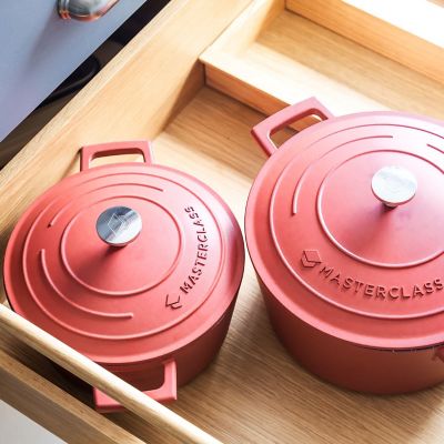MasterClass 24cm Cast Aluminium Casserole Dish Red image(10)