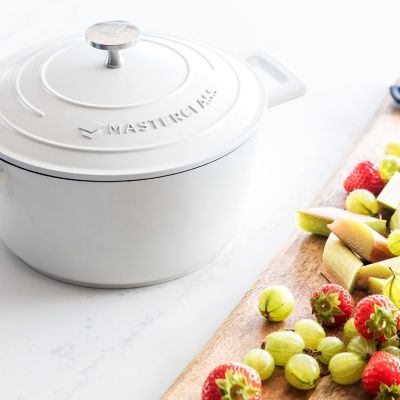 MasterClass 20cm Cast Aluminium Casserole Dish Cream image(9)