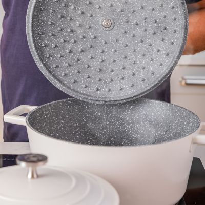 MasterClass 28cm Cast Aluminium Casserole Dish Cream image(10)