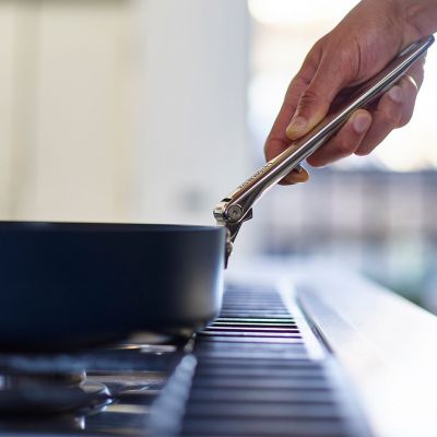 Joseph Joseph Space 30cm Frying Pan with Folding Handles image(2)