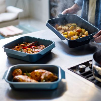 3 Joseph Joseph Nest Roasting Tins image(2)