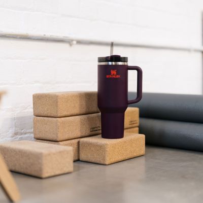 StStanley Quencher H2.0 FlowState Tumbler Plum 1.2L image(2)