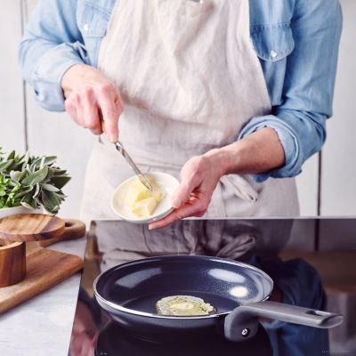 GreenPan Essence Frying Pan 20cm  image(2)