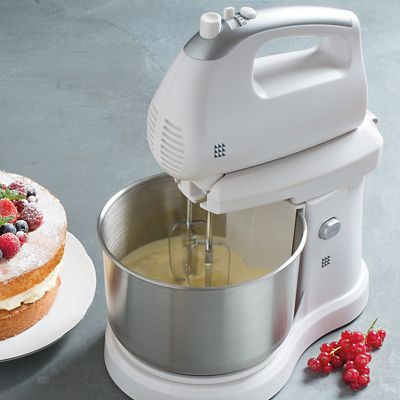 Lakeland 2 in 1 Hand and Stand Mixer White 2.8L image(6)