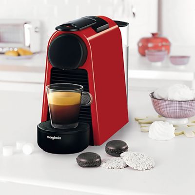 Magimix Nespresso Essenza Mini Coffee Machine Ruby Red 11366 image(2)