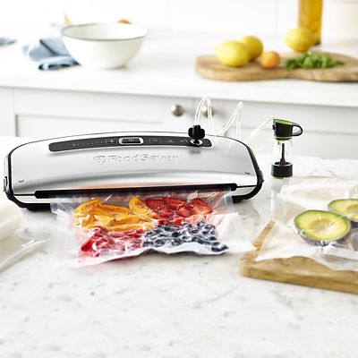 FoodSaver Compact Vacuum System Food Vacuum Sealer FFS015 image(2)