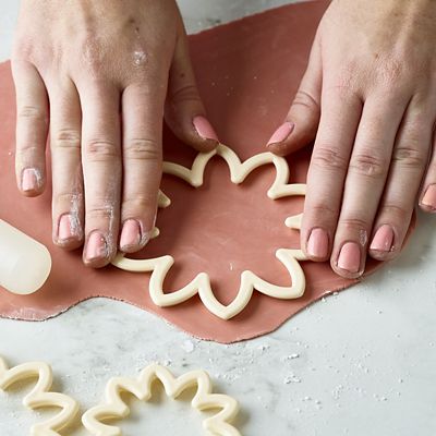 Easy Dahlia, Chrysanthemum and Water Lily Icing Cutters – Set of 3 image(11)