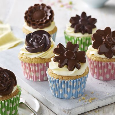 Silicone 8 Shapes Flower Cake Mould - (Image 3)