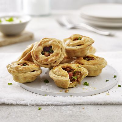 Chicago Metallic 12 Hole Mini Pie Pan Set - (Image 2)