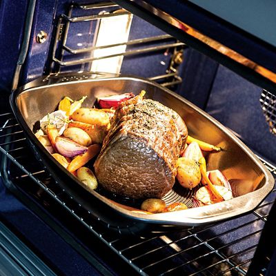 Circulon Ultimum Oven Tray and Roaster Set image(8)