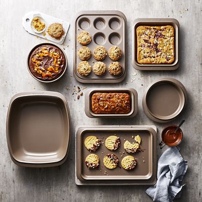 Anolon Advanced 23cm Square Cake Tin image(2)