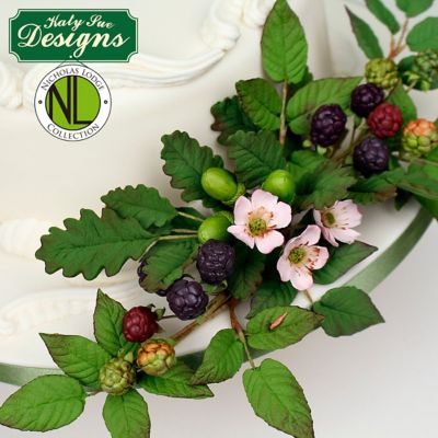 Katy Sue Designs Blackberry and Oak Leaves Silicone Mould - (Image 2)