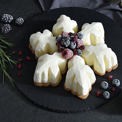 Snowflake Silicone Dessert Mould and Cutter image(2)