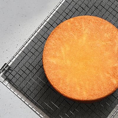 Lakeland Magic Reusable Non-Stick Cooling Rack Liner 40 x 25cm - (Image 3)