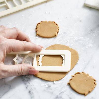 Design-A-Dog Icing Face Cutters Set image(5)