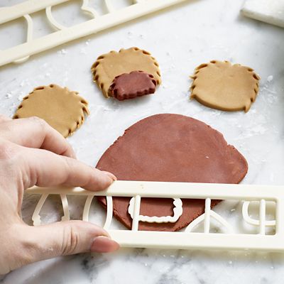 Design-A-Dog Icing Face Cutters Set image(6)