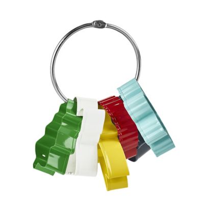 6 Christmas Cookie Cutters on a Ring image(3)