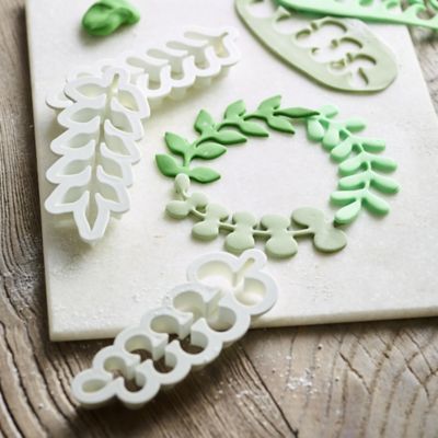 3pc PME Christmas Wreath Fondant Cutter  image(2)