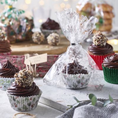 40 Holly Greaseproof Paper Cupcake Cases image(2)