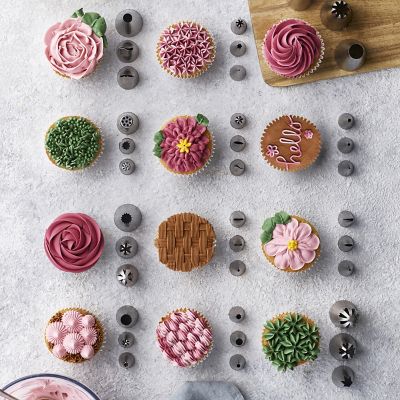 3 Mini Cupcakes and Stars Icing and Piping Nozzles image(2)