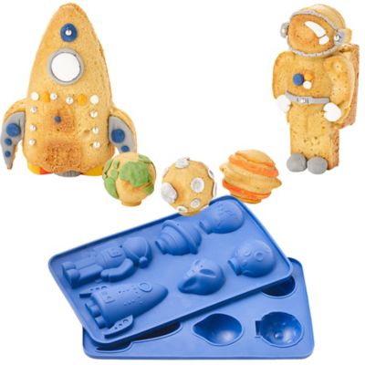 Space Baking Kit - Mould, Cutters, Cases & Stencil image(3)