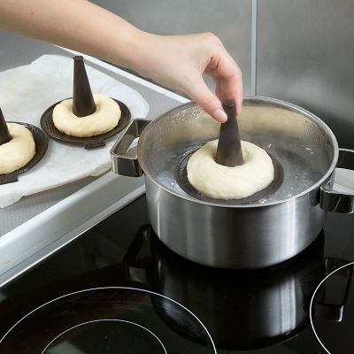 6 Lékué Silicone Bagel Moulds image(2)