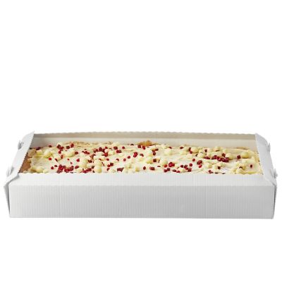 3 Rectangular Disposable Traybake Trays image(1)