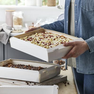 3 Rectangular Disposable Traybake Trays image(4)