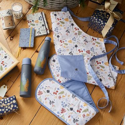 Woodland Trust Double Oven Glove image(2)