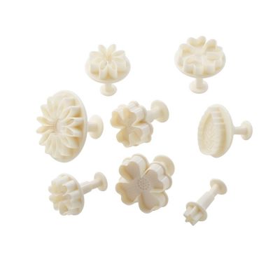 Lakeland 19-Piece Floral Icing Cutter Set image(3)